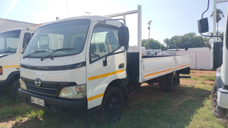 2012   HINO 300 915 DROPSIDE TRUCK FOR SALE (T35)