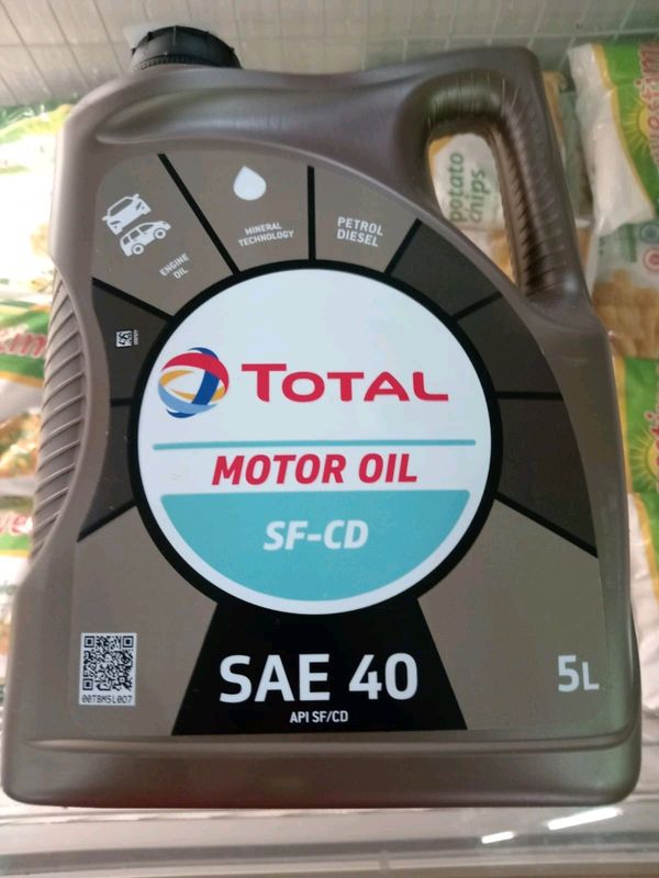 5 L TOTAL MOTOR OIL.  SAE 40