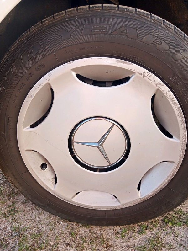 MERCEDES BENZ WHEELCOVERS