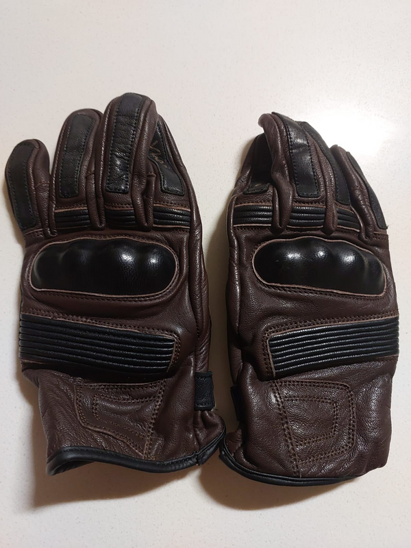 Genuine Leather Motorcycle Gloves Brown with free Spirit black glove set Size S