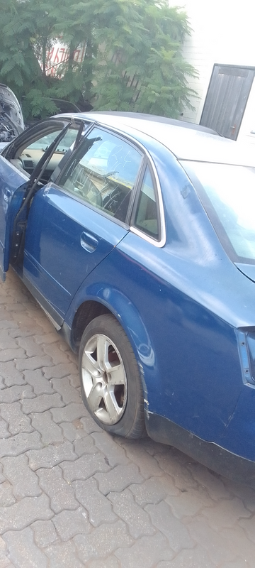 AUDI A4 STRIPPING FOR SPARES
