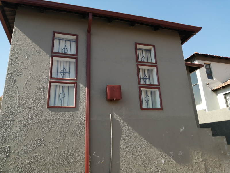 House for Rent-Clayville Olifantsfontein ext34