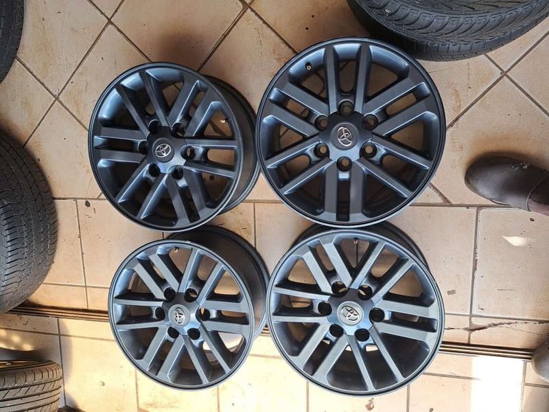 Dark gray 17 inche Toyota Twinspoke mag rims for sale. Leave your whatsapp number if interested.