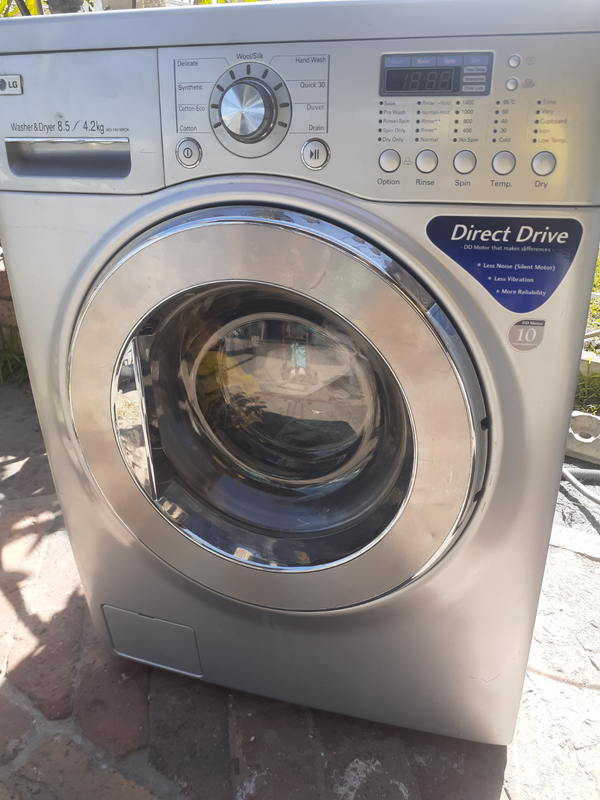 LG 8.5KG WASH N DRYER COMBO  GOOD AS NEW  R4500  0692696304