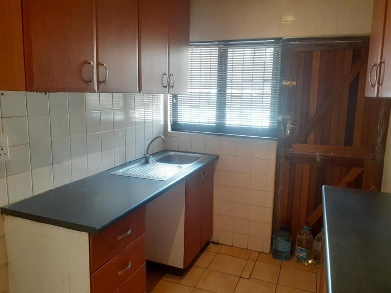 2 Bed Apartment For Rent In Overport