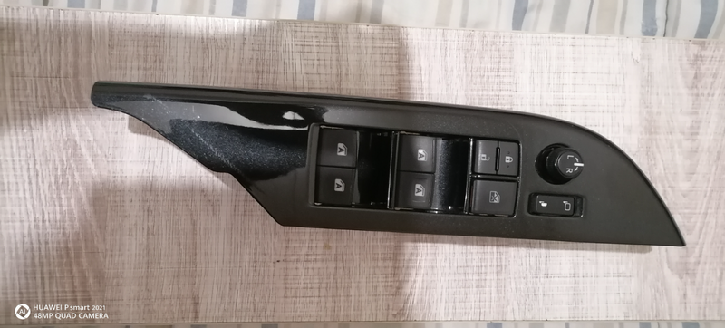 2020 Toyota Hilux Legend 50 GD6 Double Cab Main WINDOW Switch