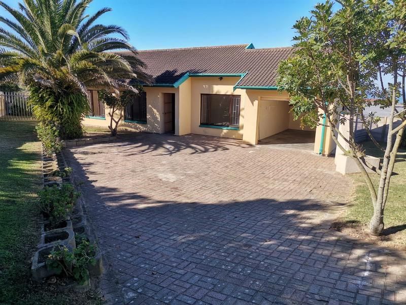 For sale - Sole Mandate -House- Dana Bay, Mossel Bay