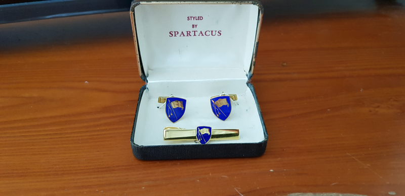 VINTAGE STANDARD BANK CUFF-LINKS WITH TIE PIN