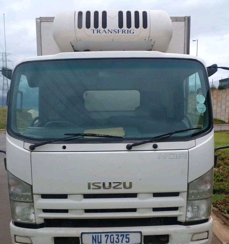 Izuzu N series Cold storage Truck for sale