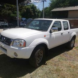 2014 Nissan Other Double Cab