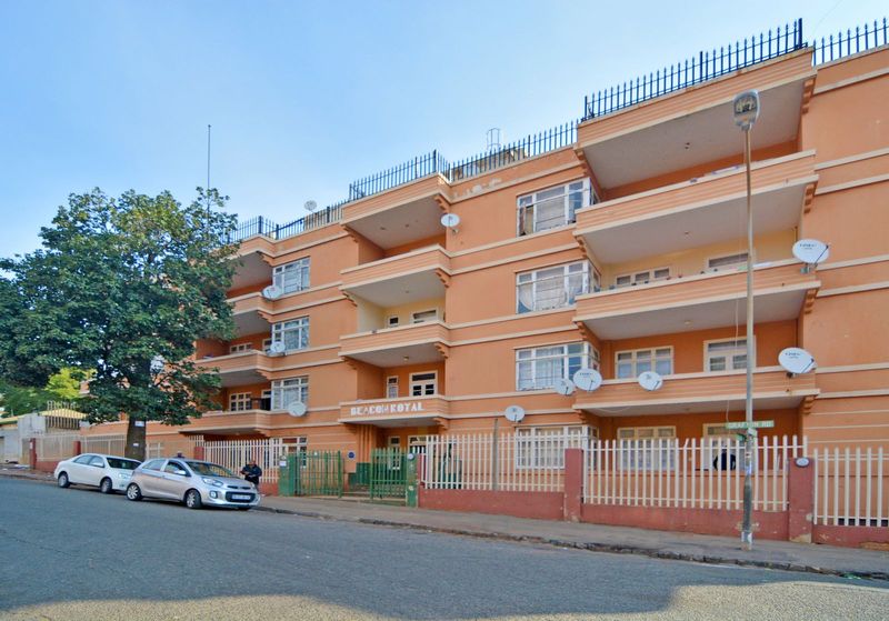 Stunning 2 Bedroom apartment to Let at Yeoville, Johannesburg!!