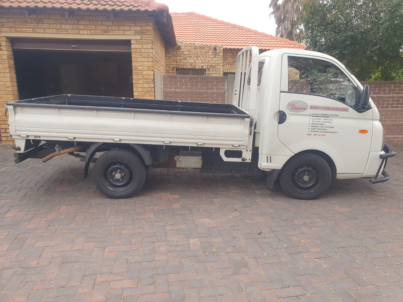 H100 Bakkie For Hire