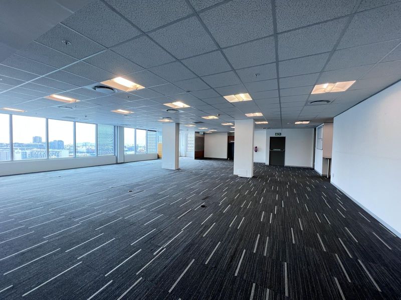 561m² Office To Let in Cape Town City Centre