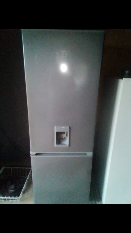 KIC WATER DISPENSER FRIDGE/FREEZER