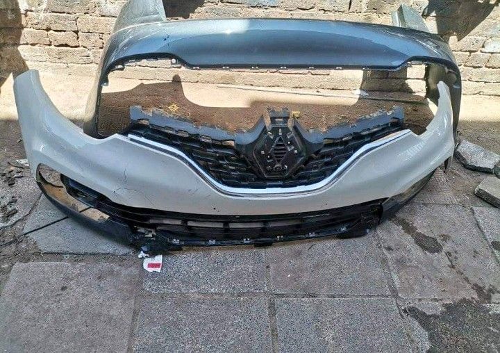 Renault capture front bumper for sale nile auto parts 0720930906 condition : good