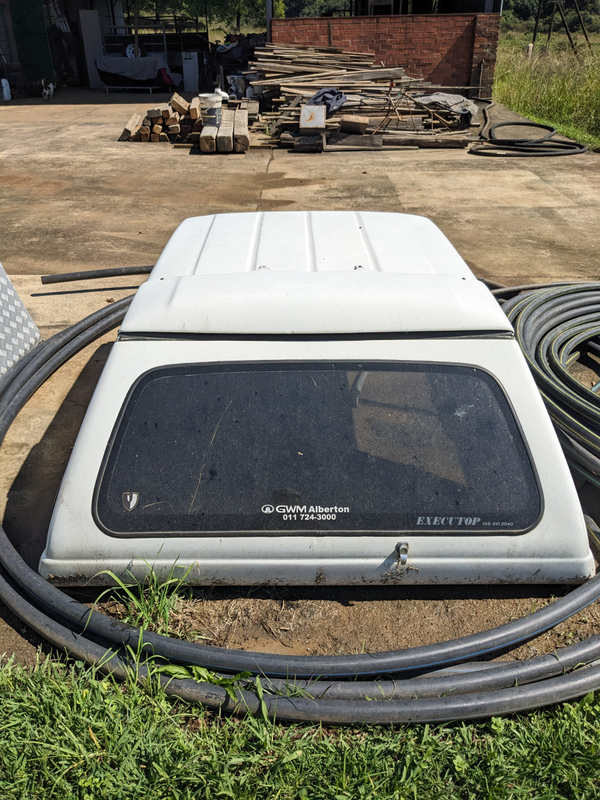 1993 Toyota Hilux double cab canopy