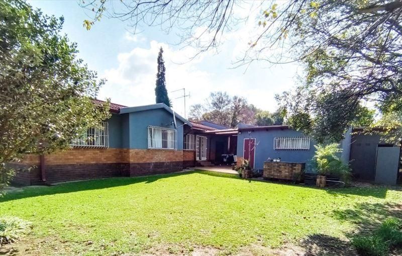 Charming Family Home with Spacious Kitchen and Granny Flat!