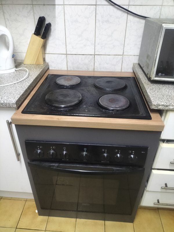 Oven and hob