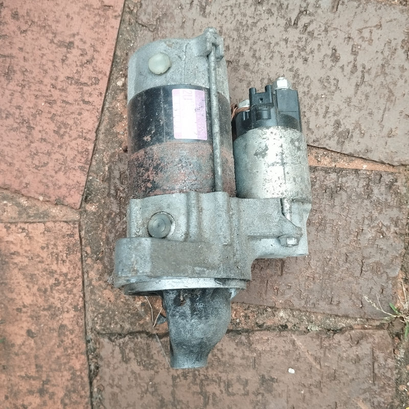 Toyota Auris starter motor model 428000- 4503