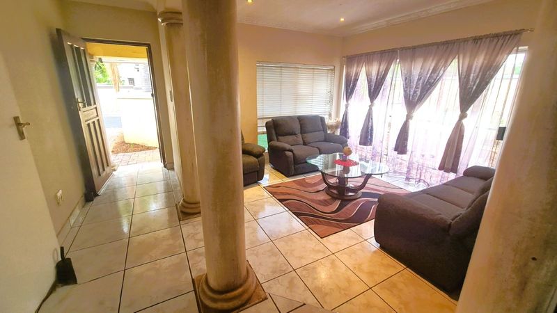 3 Bedroom house in Highveld For Sale