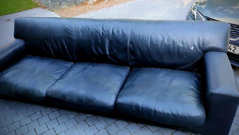 Large leather couch Coricraft