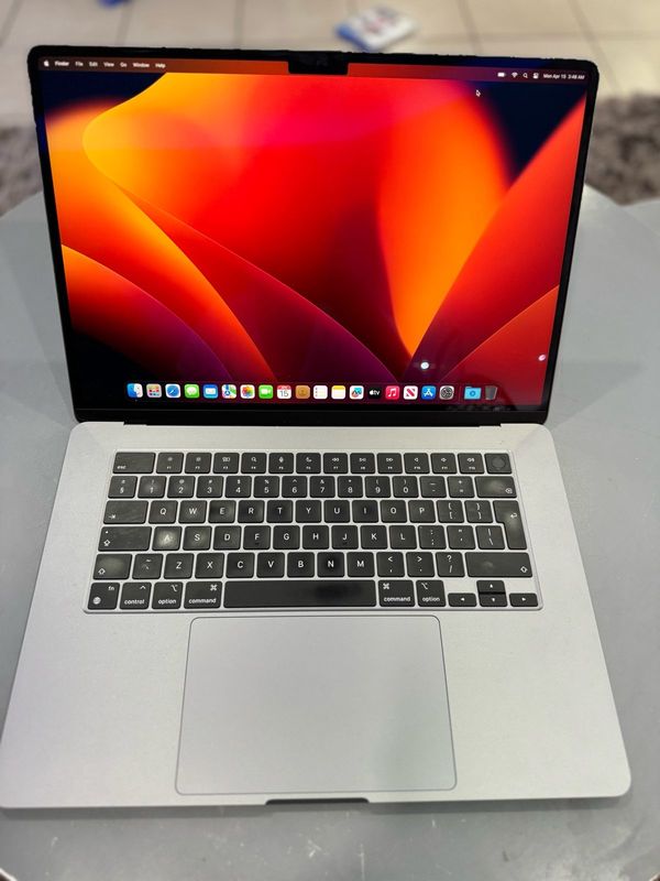2023 15” MacBook Air M2 Chip | 8C CPU | 10C GPU | 8GB Unified RAM | 256GB SSD