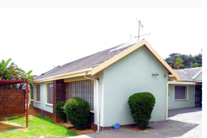 3 BED ROOM HOUSE FOR RENT, BIRCHLEIGH