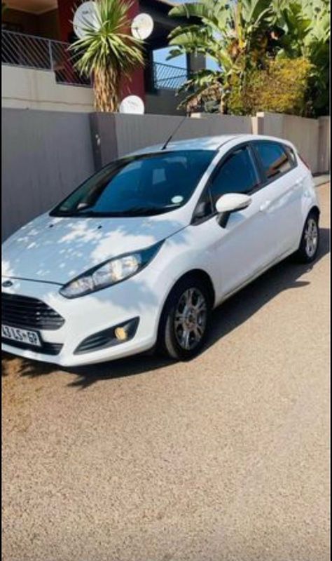 Privately Selling my Ford Fiesta 1.0 Ecoboost