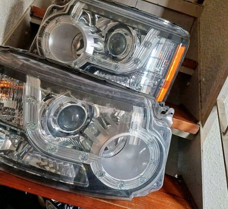 Range Rover discovery 4 preface Headlights available in store