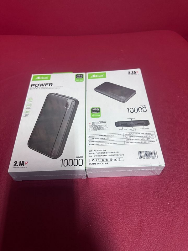 10 000 mAh Power bank with Fast Charge, USB-C AND USB Type A Power Bank