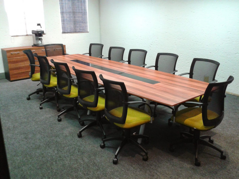 12 Seater Cecil Nurse Boardroom Table (Black/Havana)