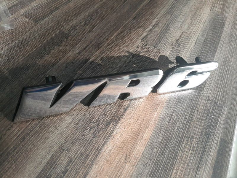 Vr6 grill badge