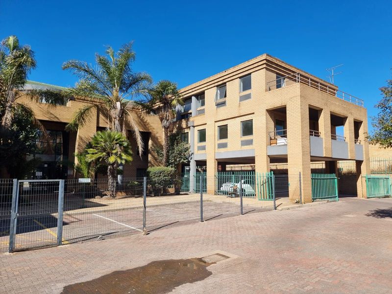 11 Pioneer Road | Prime Office Space to Let in Benoni