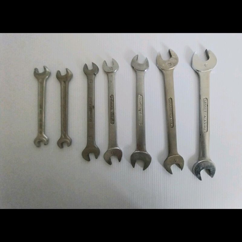 Set of spanners