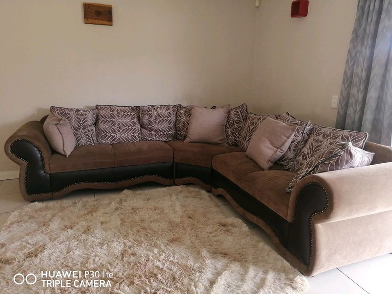6 seater corner couch
