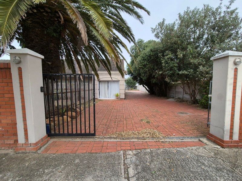 1 bedroom flat for rent,summerstrand