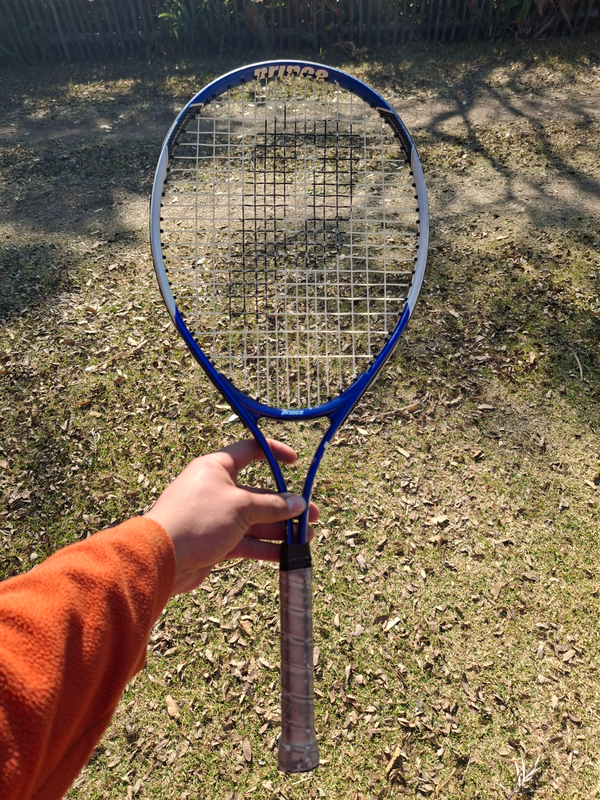 Tennis racket