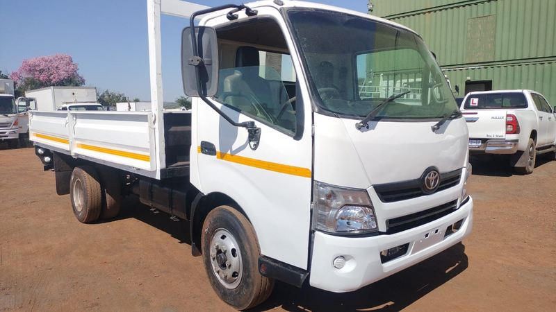 2014   HINO 300 814 DROPSIDE TRUCK FOR SALE (T15)