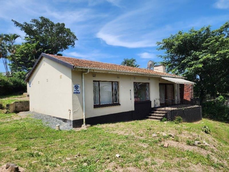 STARTER HOME (GREAT POTENTIAL) JUST 750 METERS FROM BEN PINE PRIMARY!