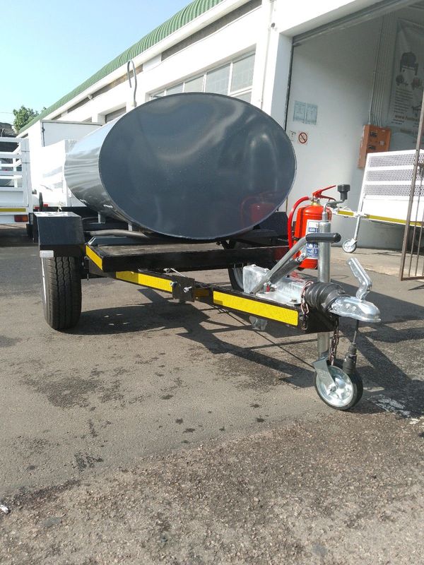 Fuel trailer