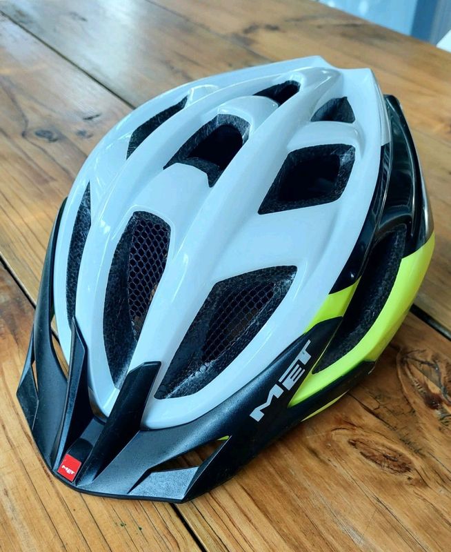 MET Funandgo MTB Helmet