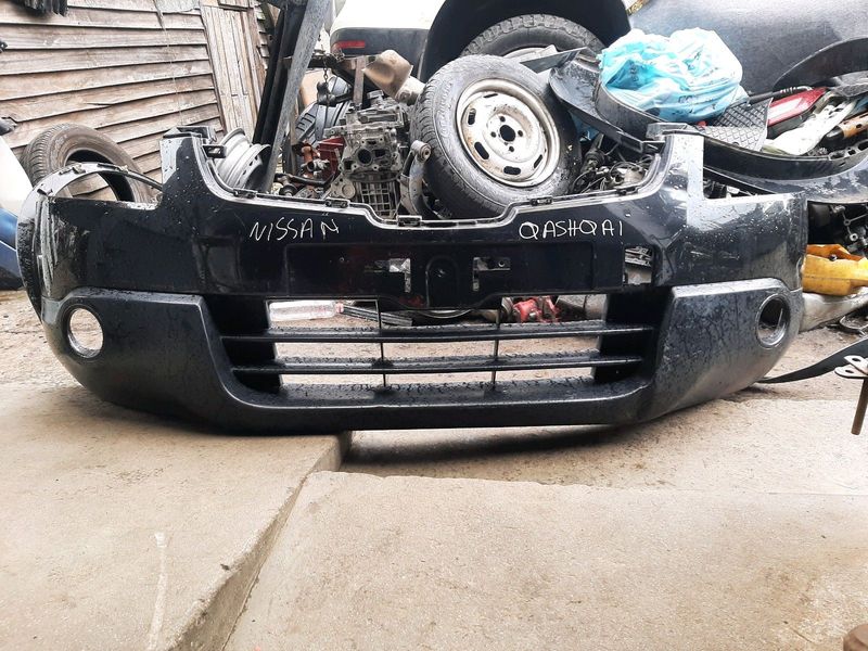 NISSAN QASHQAI J10 FRONT BUMPER