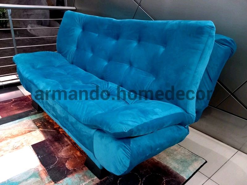 Blue velvet sleeper couch - New