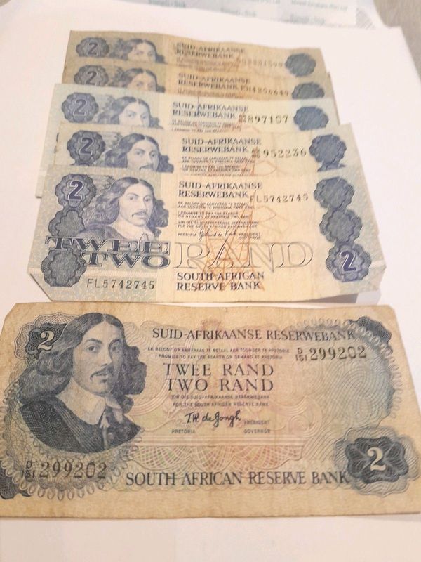 Old South African 2Rand notes