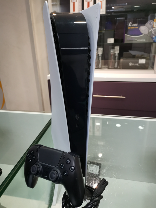 PS5 Console Digital Edition