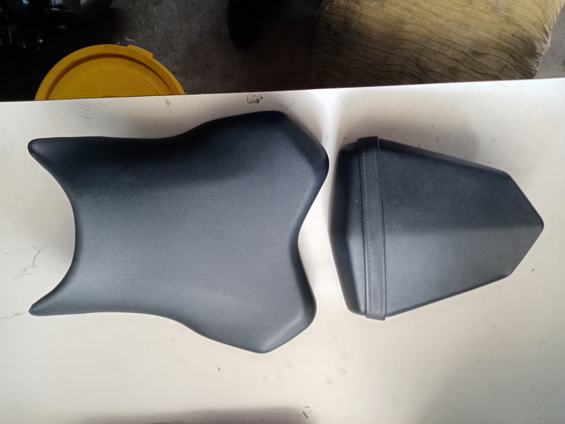 YAMAHA R6 seats [2co model 06-07]