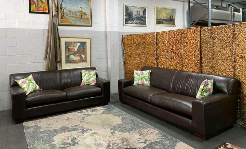 Coricraft Kariba Genuine Leather 2pc Lounge Suite, NEW CONDITION PURE LEATHER SET, SOL