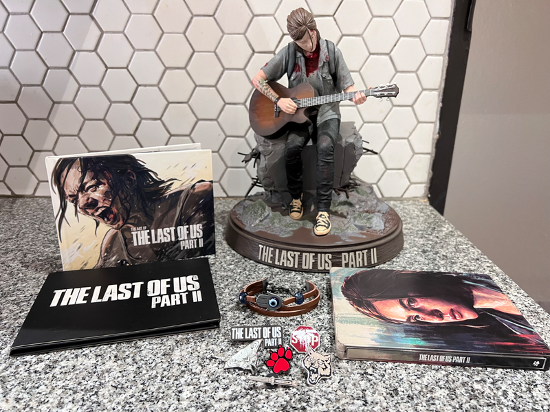 The Last of Us Part 2 : Collectors Edition for Sale as a Set