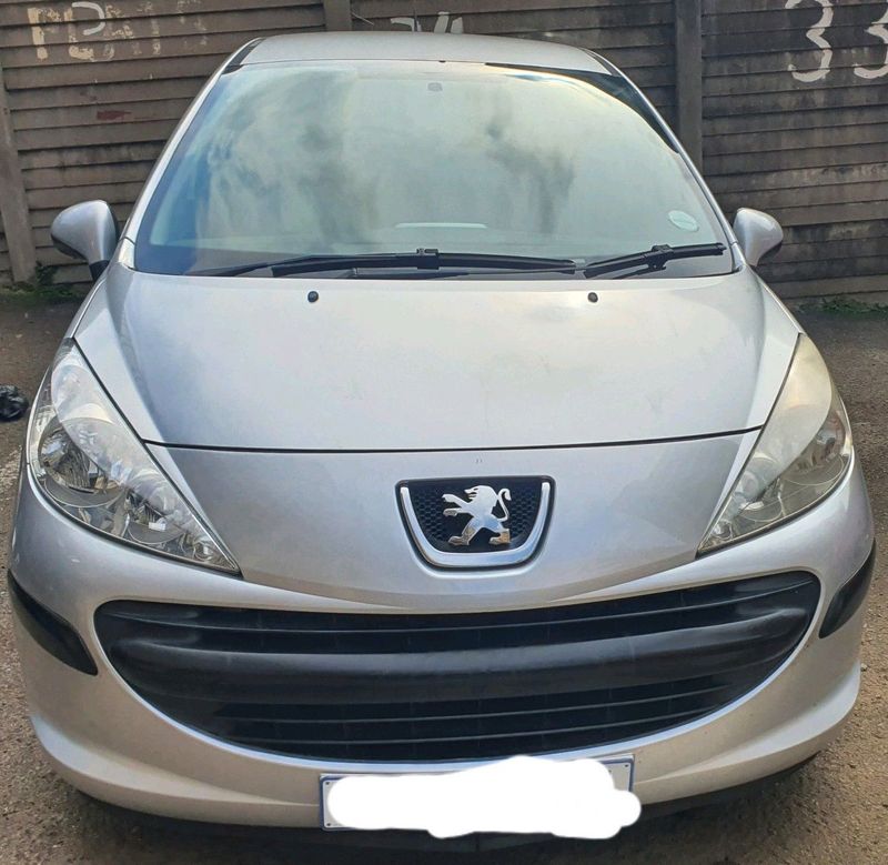 PEUGEOT 207 X-LINE 1.4