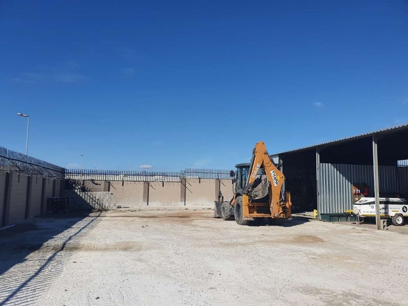 Secure Industrial Property With Yard To Let - Blackheath Industria